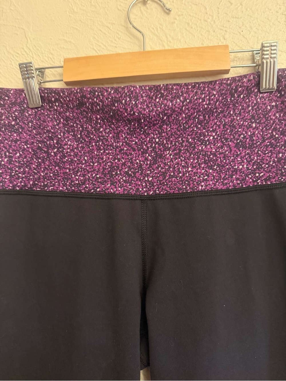 lululemon athletica Purple Speckled Performance Leggings - Picture 2 of 6